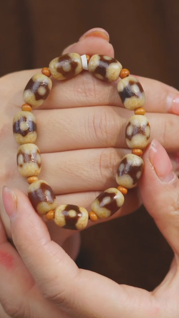 【闪购商品】玛瑙/玉髓手串未镶嵌多样性发一