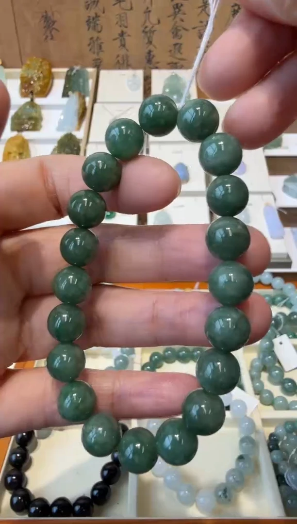 翡翠挂件未镶嵌A货翡翠多样性孤品