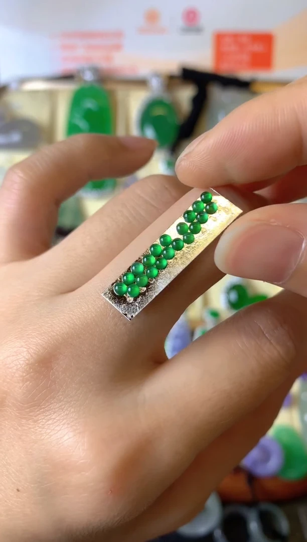 【闪购商品】定制翡翠未镶嵌1裸玉（客户意向镶嵌）