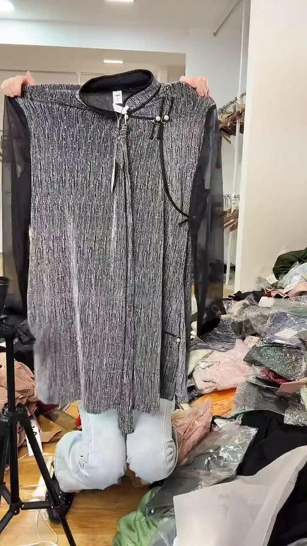 L码        135斤   短款