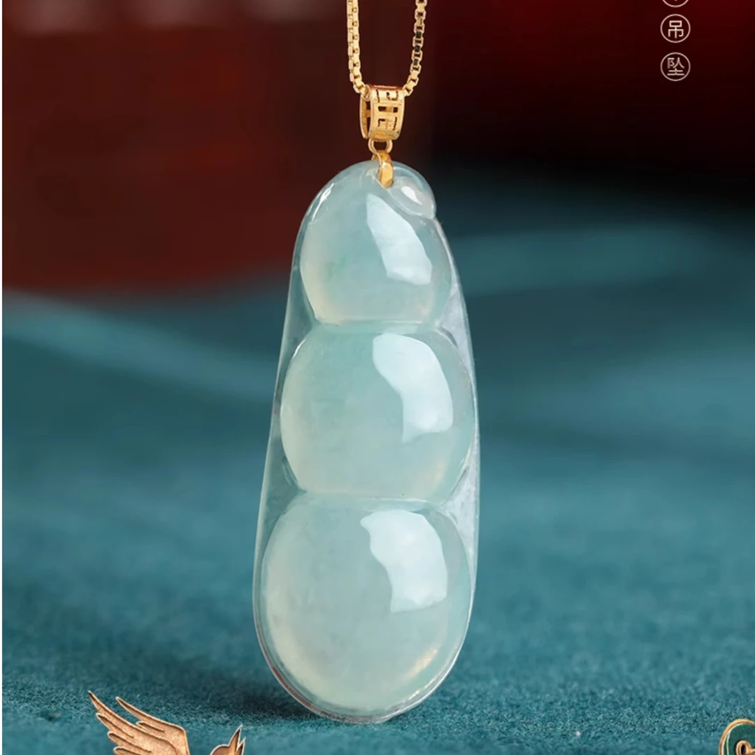 天然A货翡翠福豆吊坠珠宝玉石女糯冰种飘绿四季豆玉坠玉器带证书