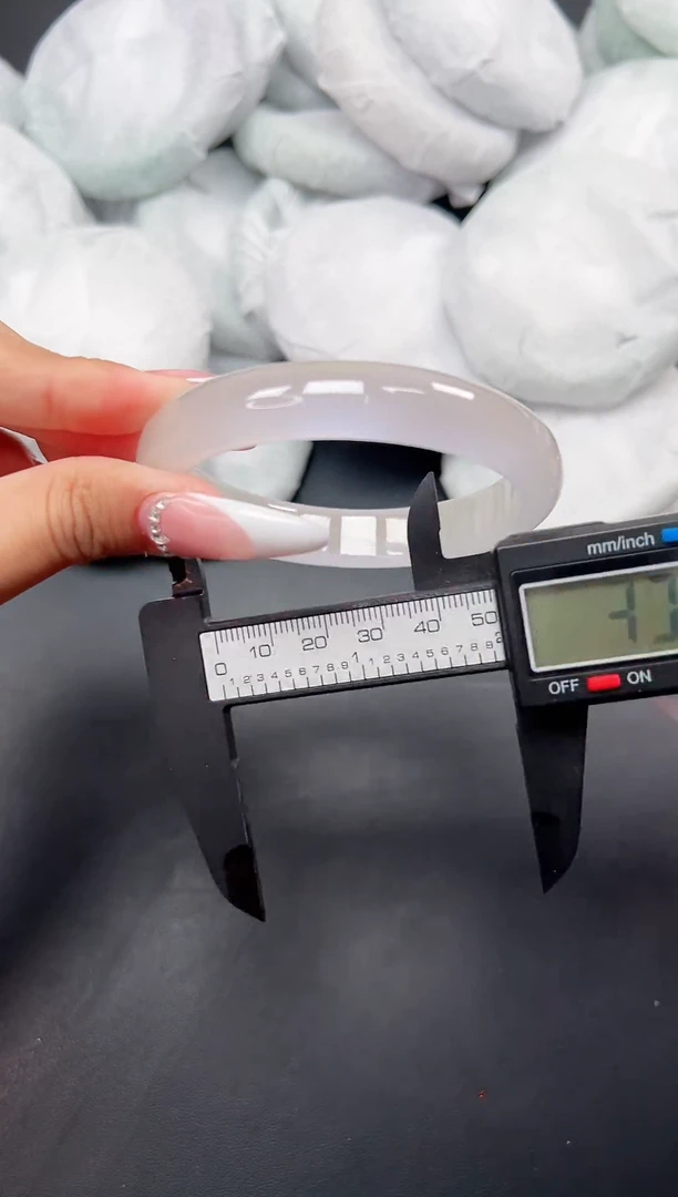 精品手镯，一物一拍E-094