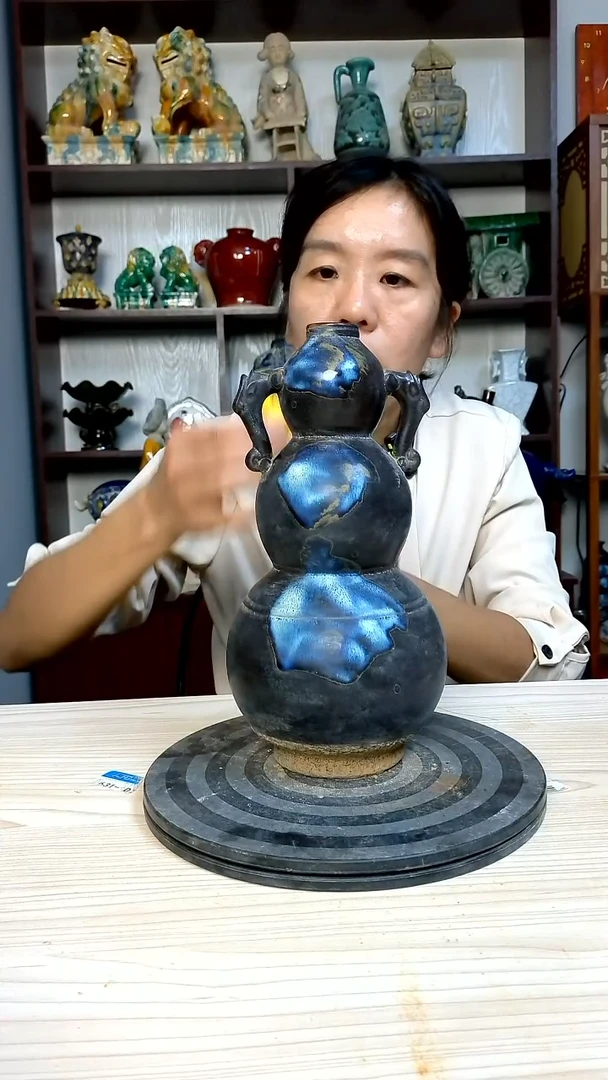 经典精美复古风格瓷器