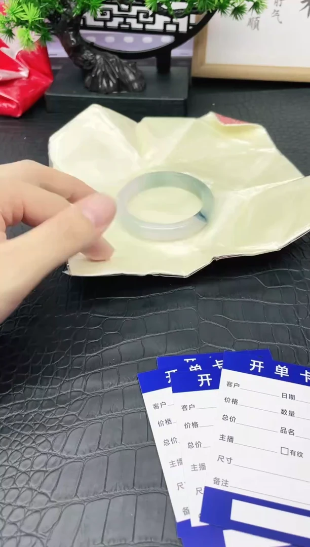 34尺寸合适再拍，圈口58-59