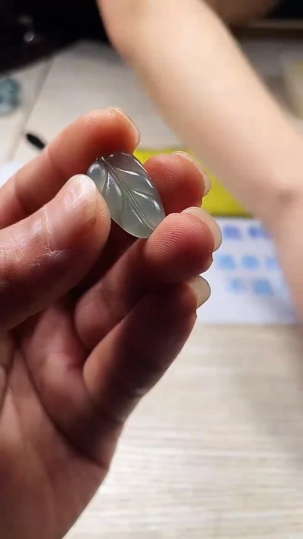 定制翡翠未镶嵌天然翡翠A货