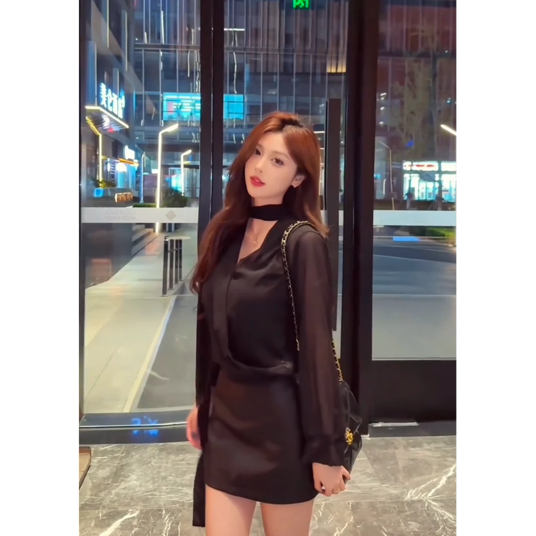 2025早秋纯欲v领长袖衬衫女宽松衬衣设计感上衣包臀半身裙俩件套