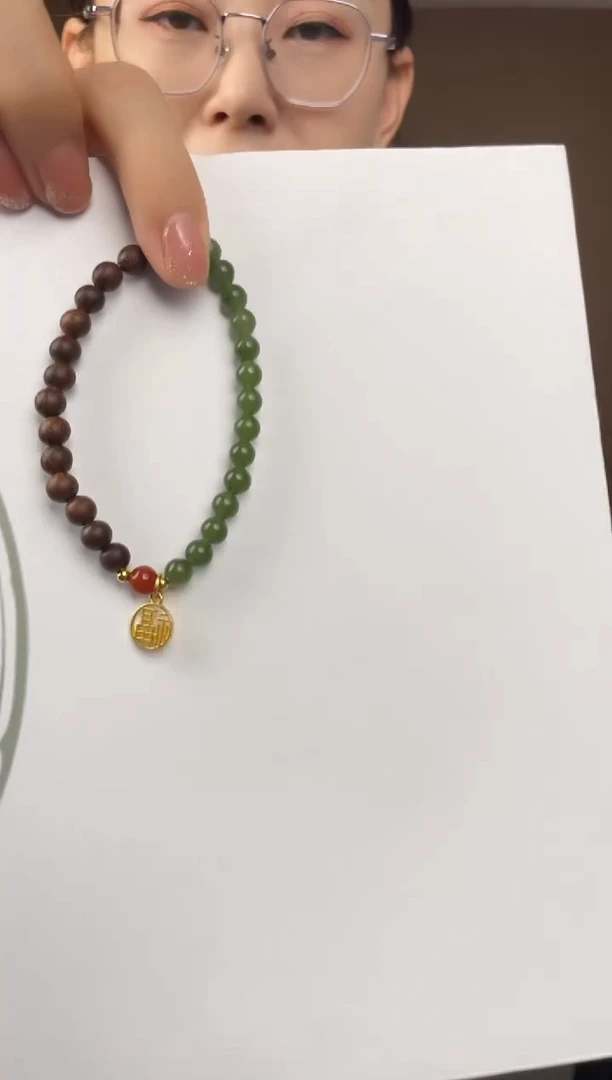 未镶嵌岫玉手链1
