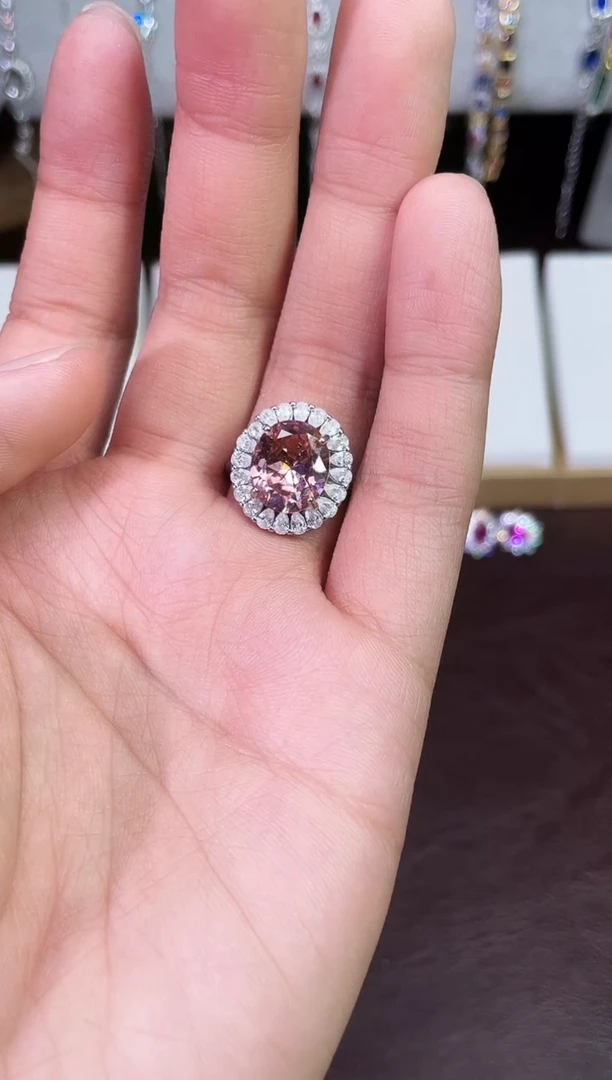 足铂镶嵌合成（培育）红宝石戒指/指环干枯玫瑰戒指