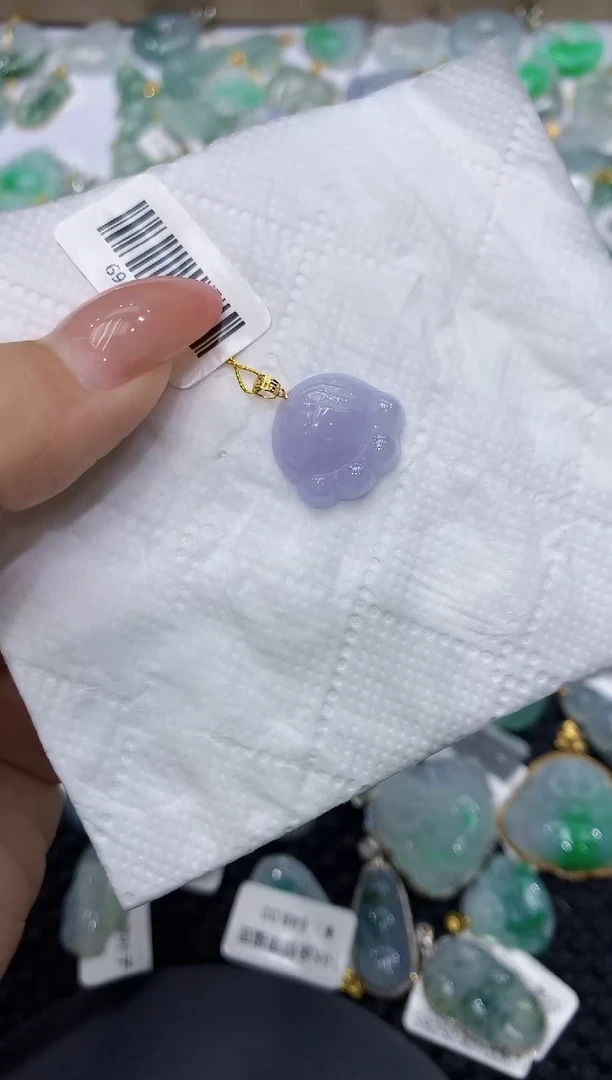 颈饰18K金镶嵌翡翠1