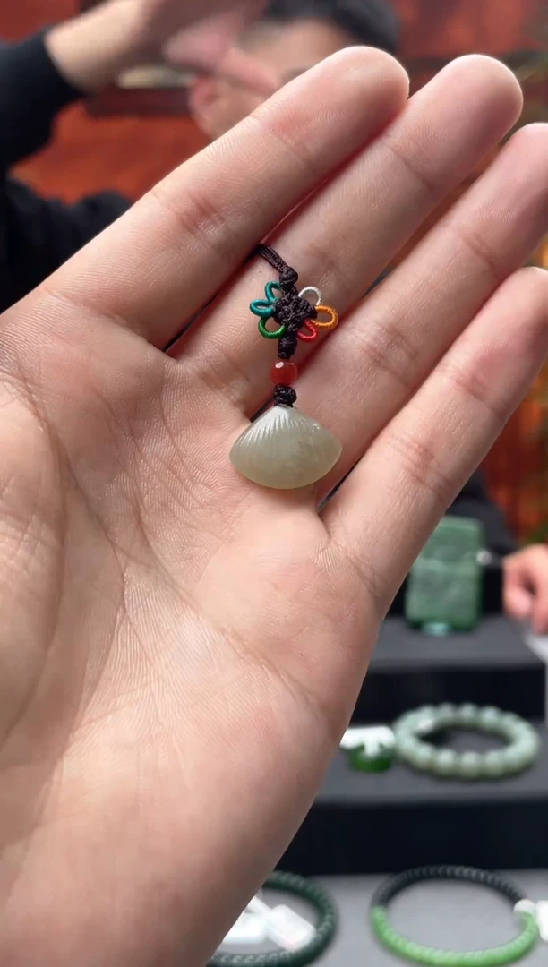 【闪购商品】和田玉颈饰未镶嵌0