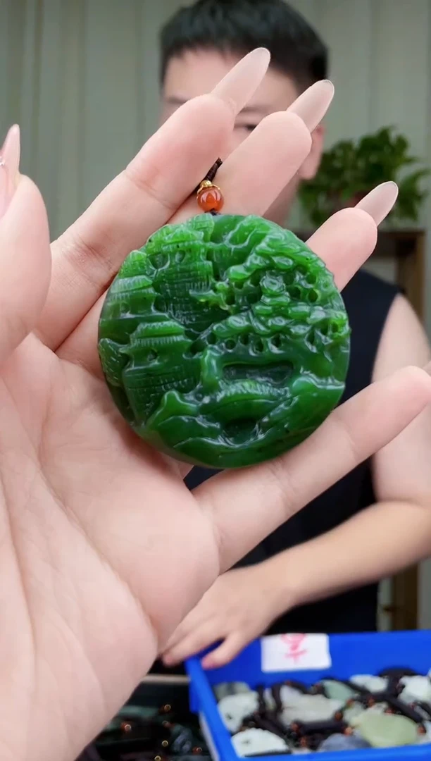 和田玉未镶嵌挂件拍一发一，多样性发货！