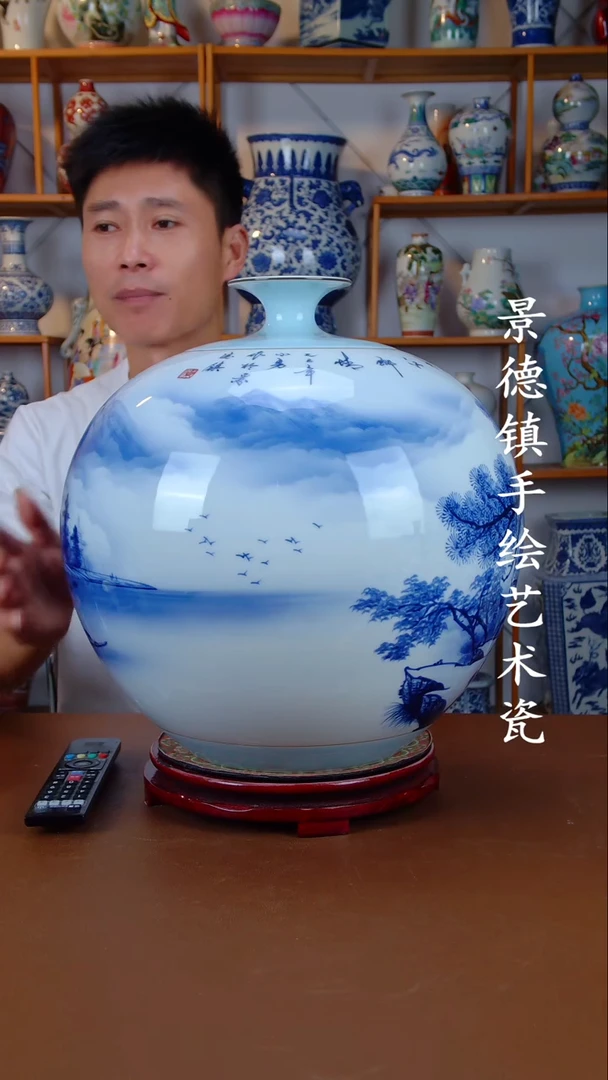 现代景德镇手工手绘陶瓷摆件20