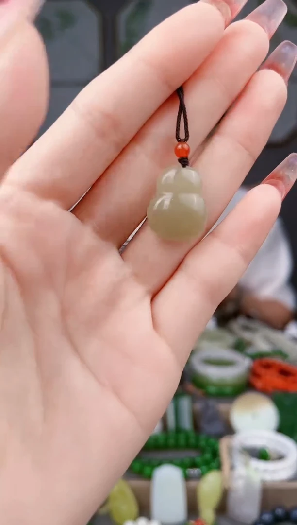 和田玉未镶嵌颈饰多样性发货  拍一单发一个