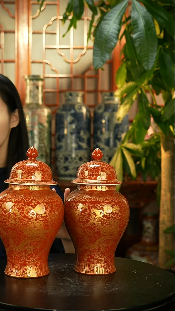 其他矾红描金小盖罐一对