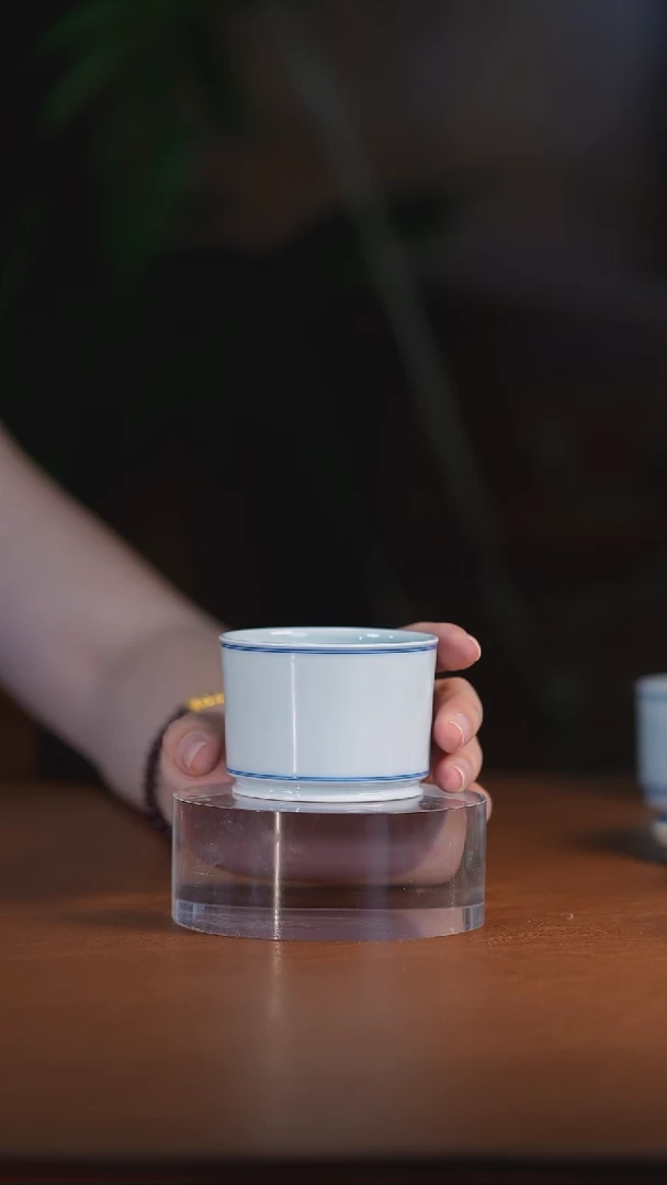 白胎容天杯
