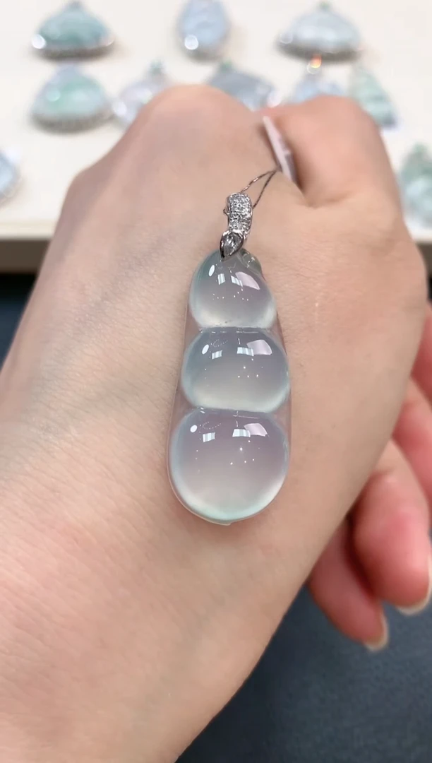 【闪购商品】翡翠吊坠(不含链)18K金镶嵌n57