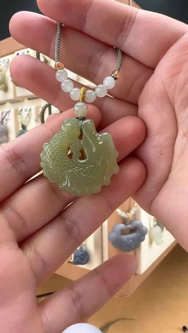 【闪购商品】和田玉颈饰未镶嵌鱼化龙吊坠