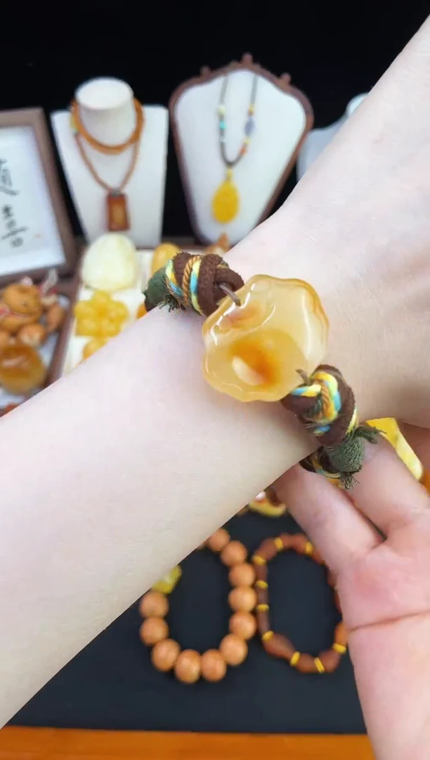 琥珀未镶嵌珠宝奇石柒月