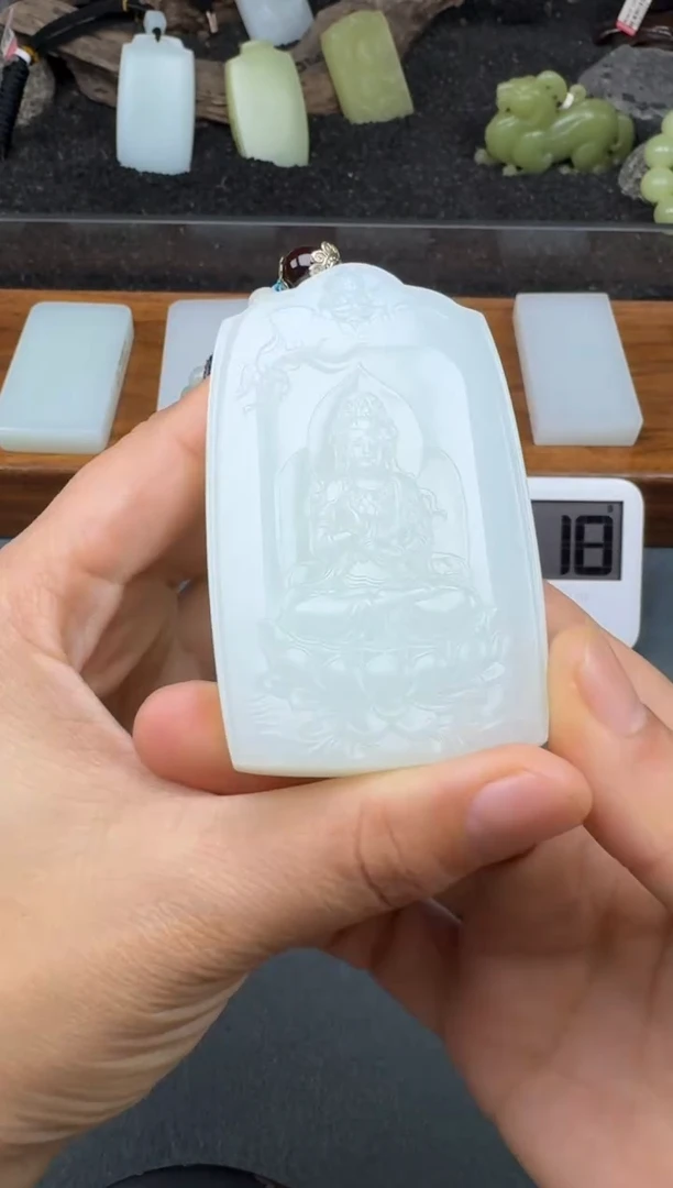 颈饰未镶嵌和田玉2