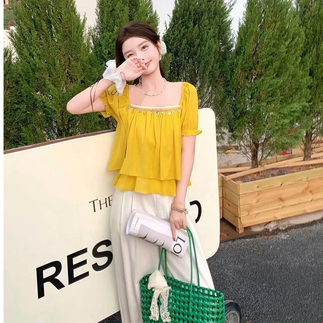 5212款法式方领泡泡袖时尚洋气减龄上衣