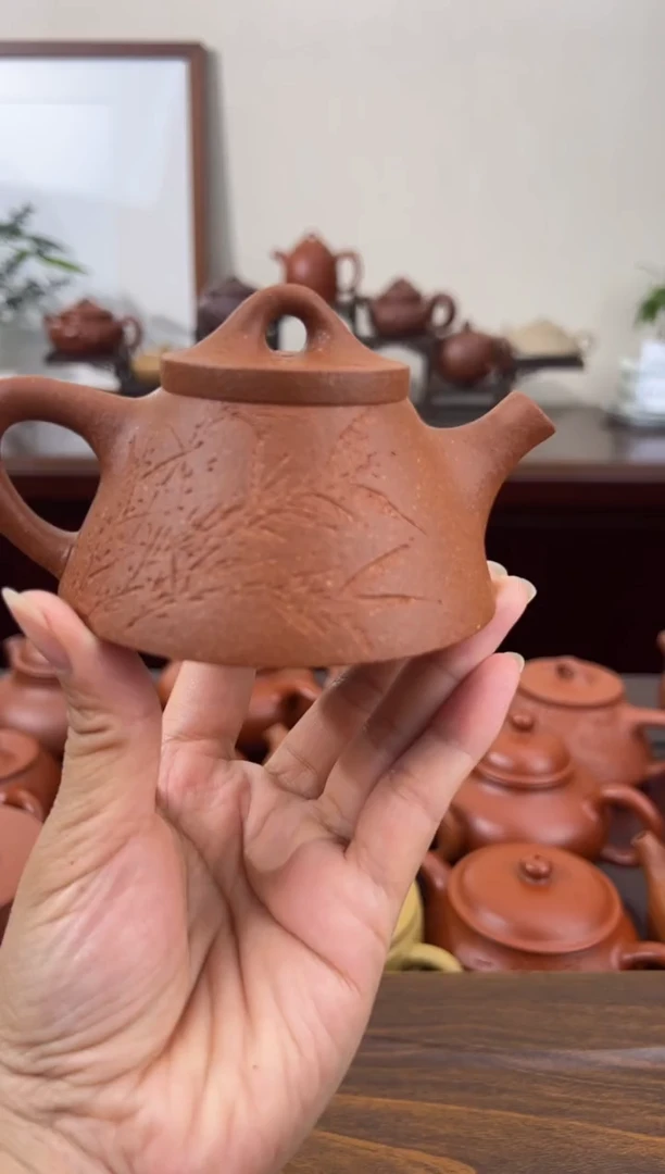 茶壶紫砂黄降坡竹刻霸王石瓢壶120CC