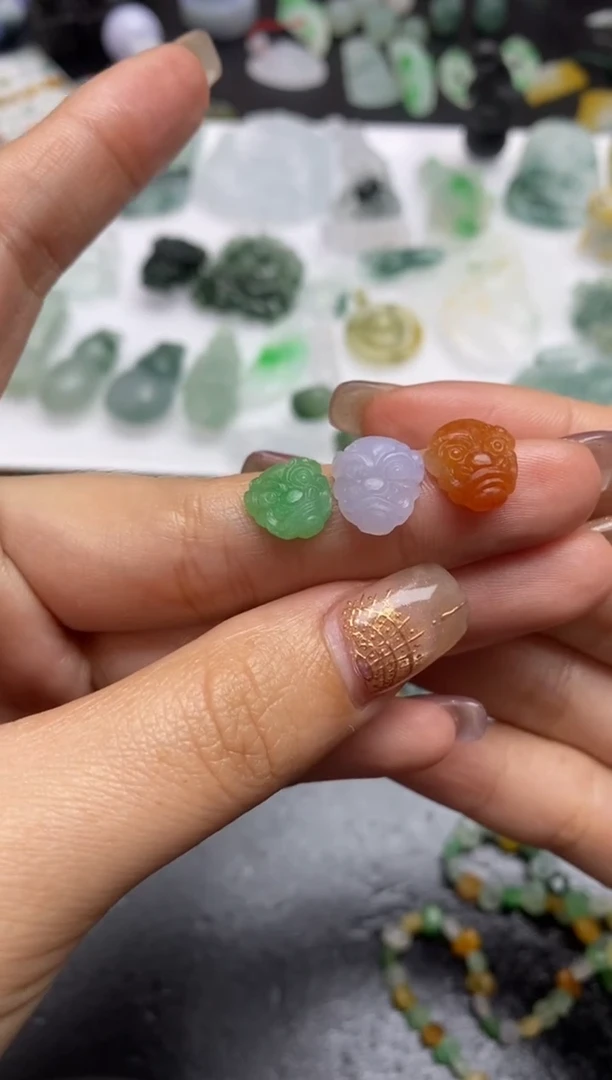 【闪购商品】定制翡翠未镶嵌翡翠毛货~