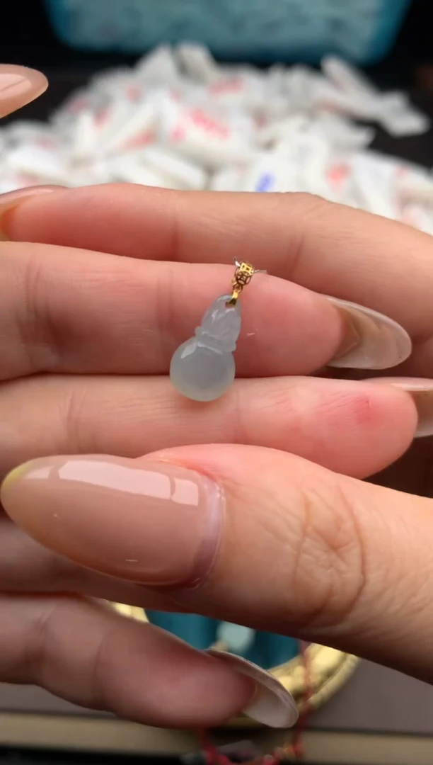 【闪购商品】翡翠挂件18K金镶嵌一