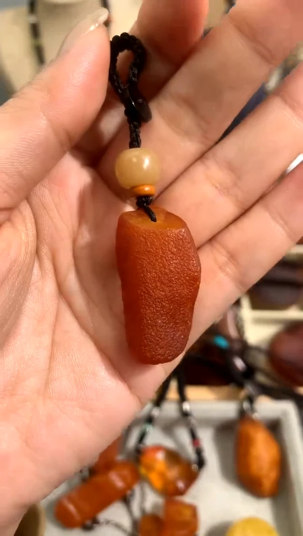 【闪购商品】蜜蜡裸石未镶嵌似玉