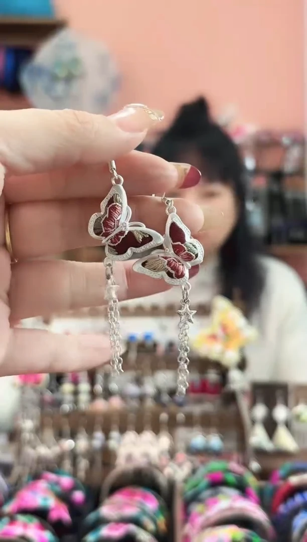 织绣艺枝独绣手工饰品181