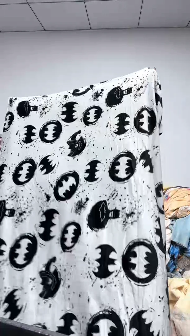 法兰绒1.8X2毯子