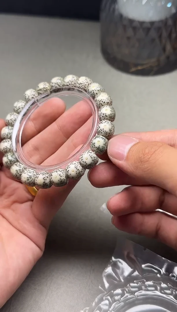 星月菩提手串Q559  石玉料 同枝果 正月大眼睛 11*10左右