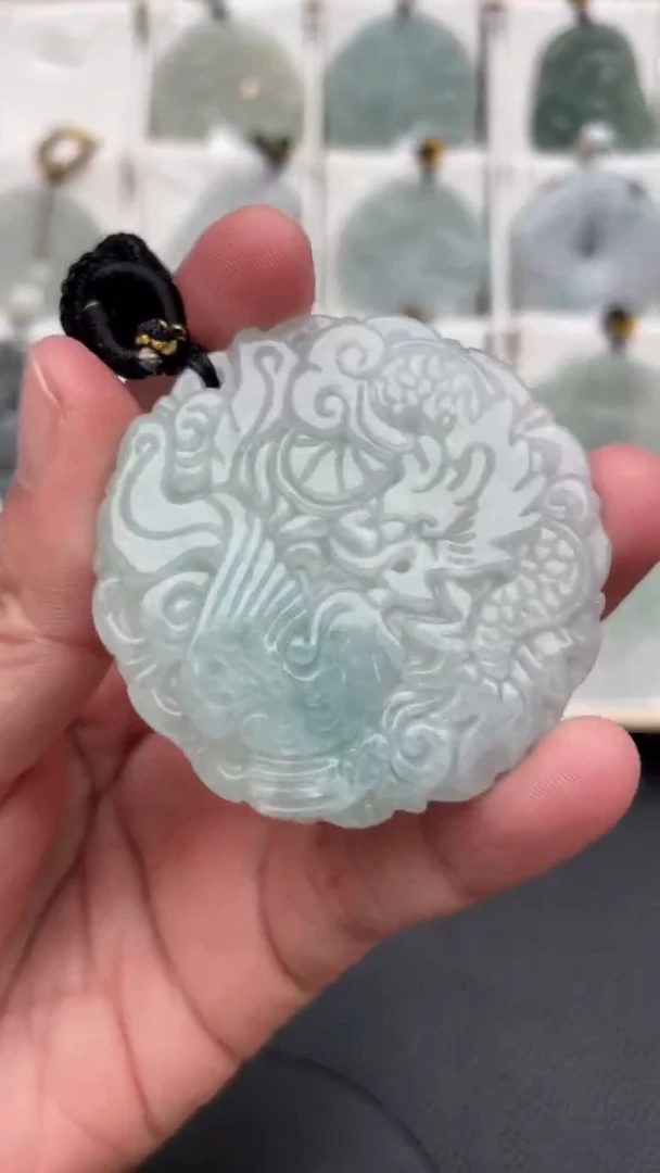 颈饰未镶嵌翡翠天然缅甸翡翠A货99