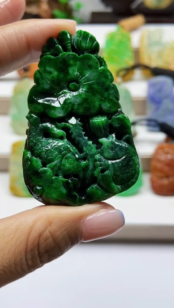 颈饰未镶嵌翡翠翡翠A货