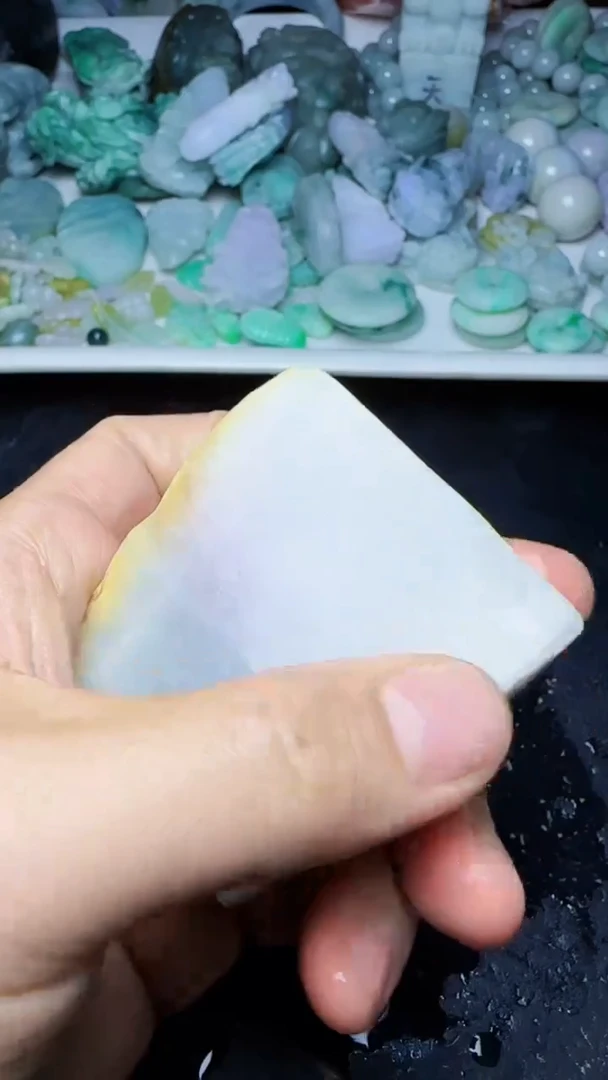 颈饰未镶嵌翡翠007