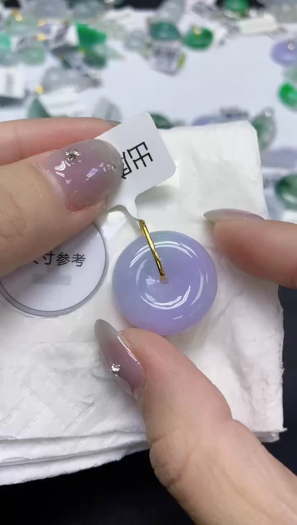 颈饰18K金镶嵌翡翠天然缅甸翡翠A货多样性发一件