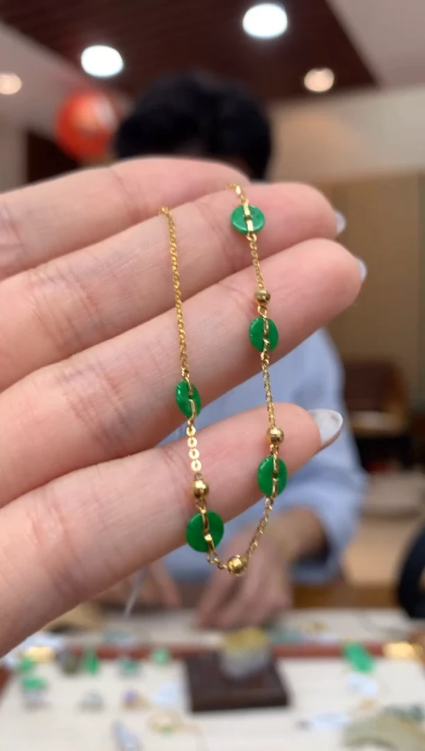 18K金镶嵌手链翡翠手链