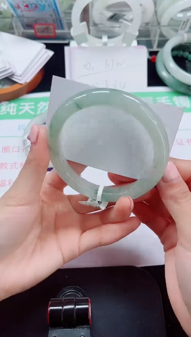 未镶嵌手镯石英质玉167-62/63