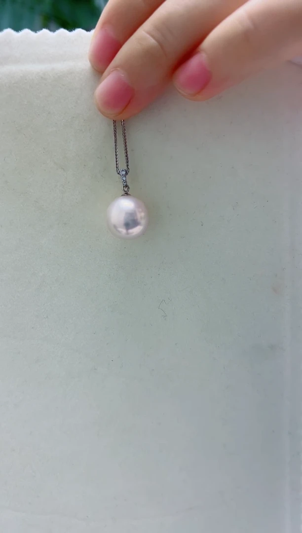 吊坠(赠链)18K金镶嵌淡水珍珠13-14吊坠三钻