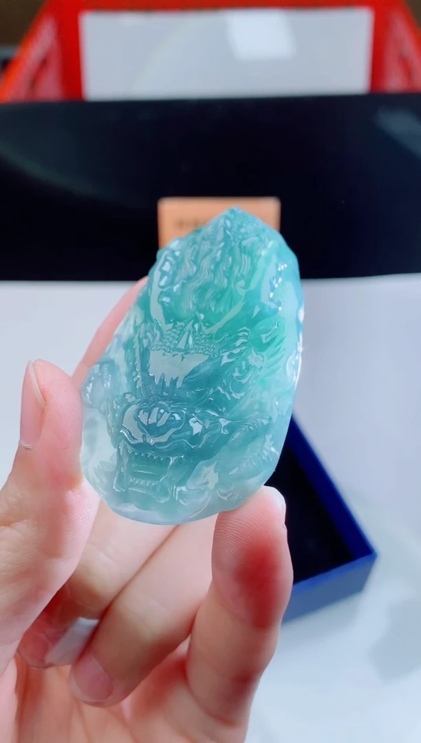 颈饰未镶嵌翡翠1