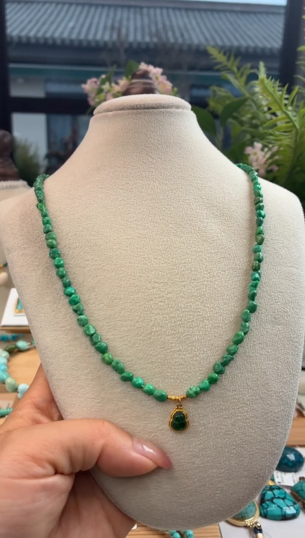 18K金镶嵌绿松石项链1