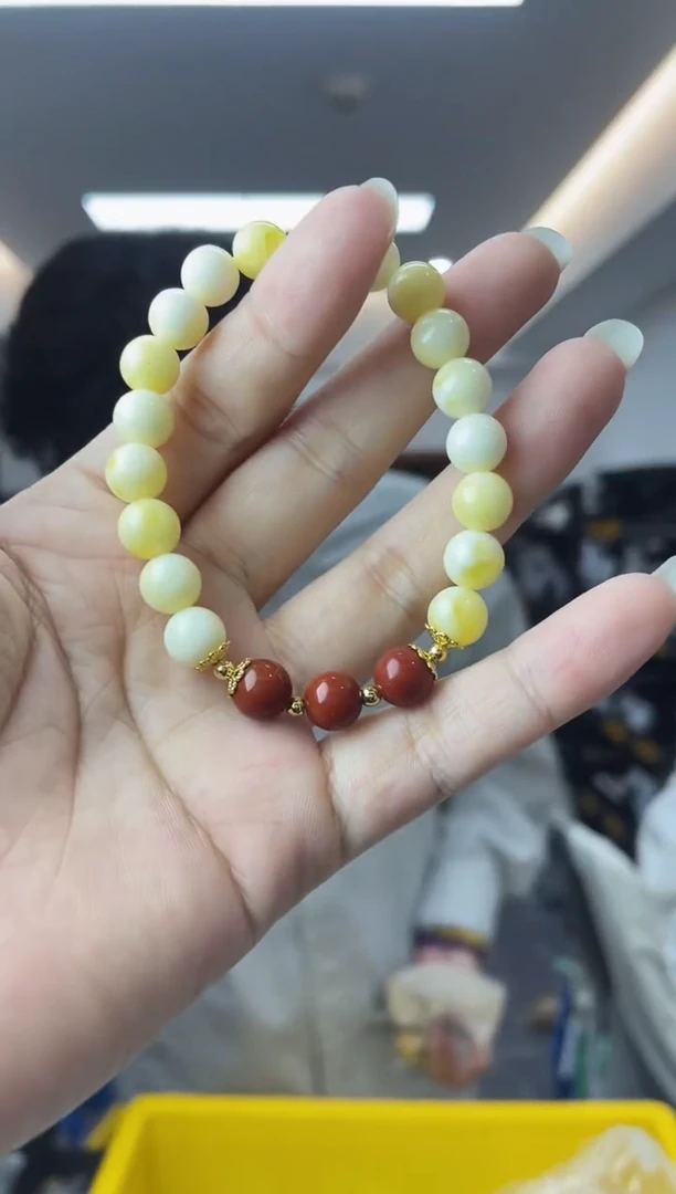 【闪购商品】蜜蜡裸石未镶嵌多样性一件发货