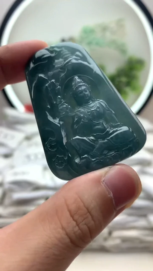 颈饰未镶嵌翡翠大势至