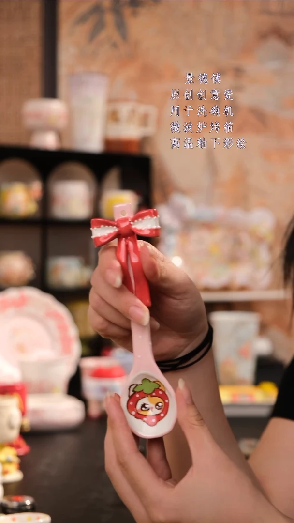 摆件景德镇手工手绘设计师款