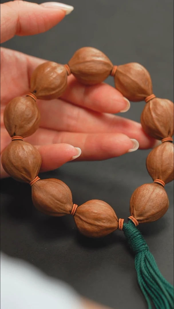 橄榄核手串2.1蜜桃臀素串