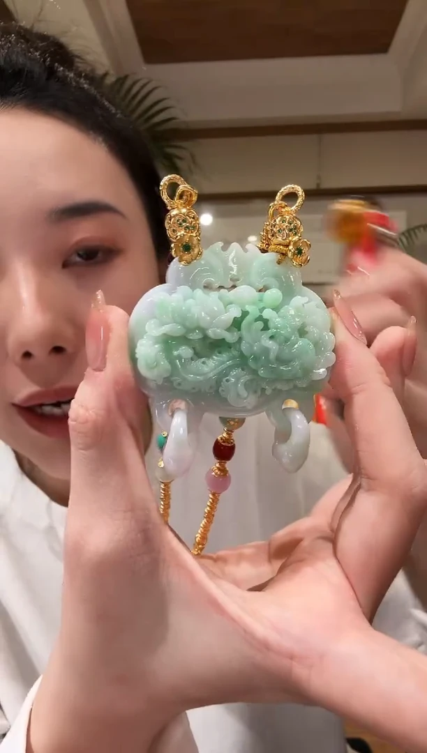 【闪购商品】翡翠颈饰未镶嵌国风
