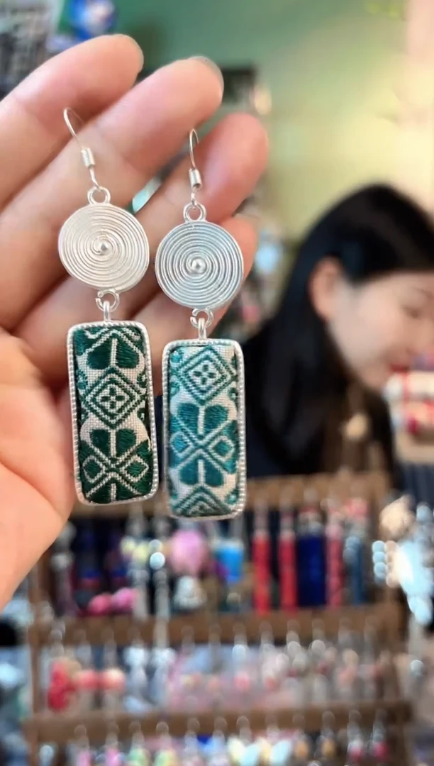 织绣彩云南阁非遗老绣335