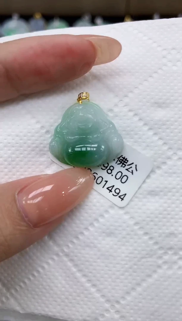 颈饰18K金镶嵌翡翠11111111111