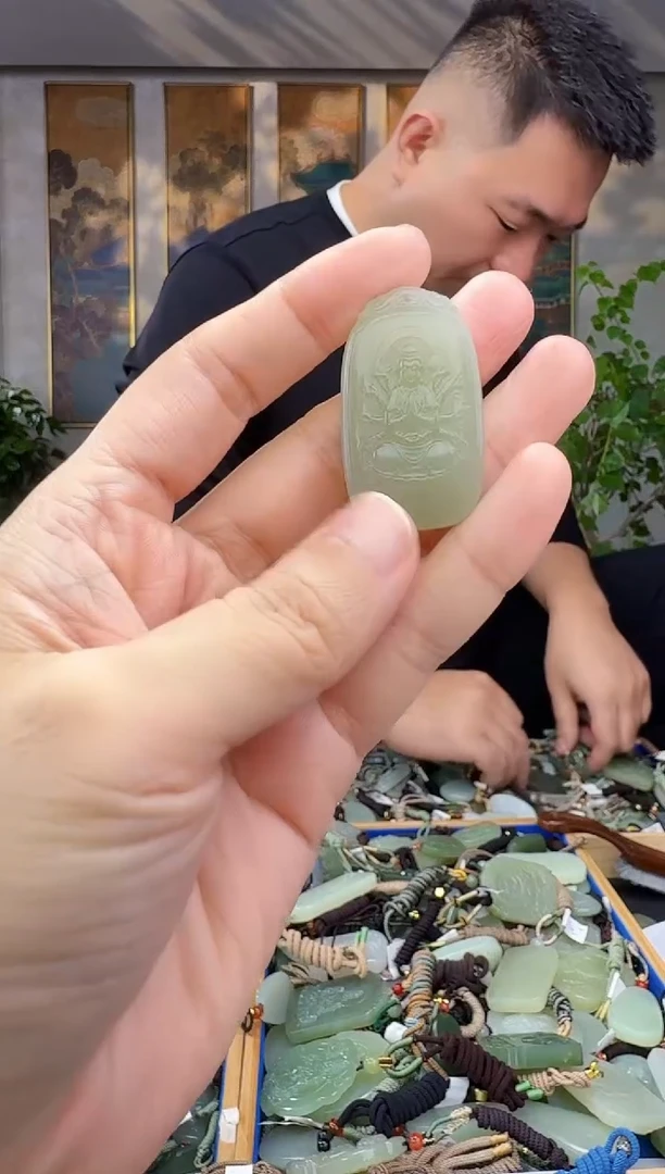 未镶嵌和田玉挂件拍一发一