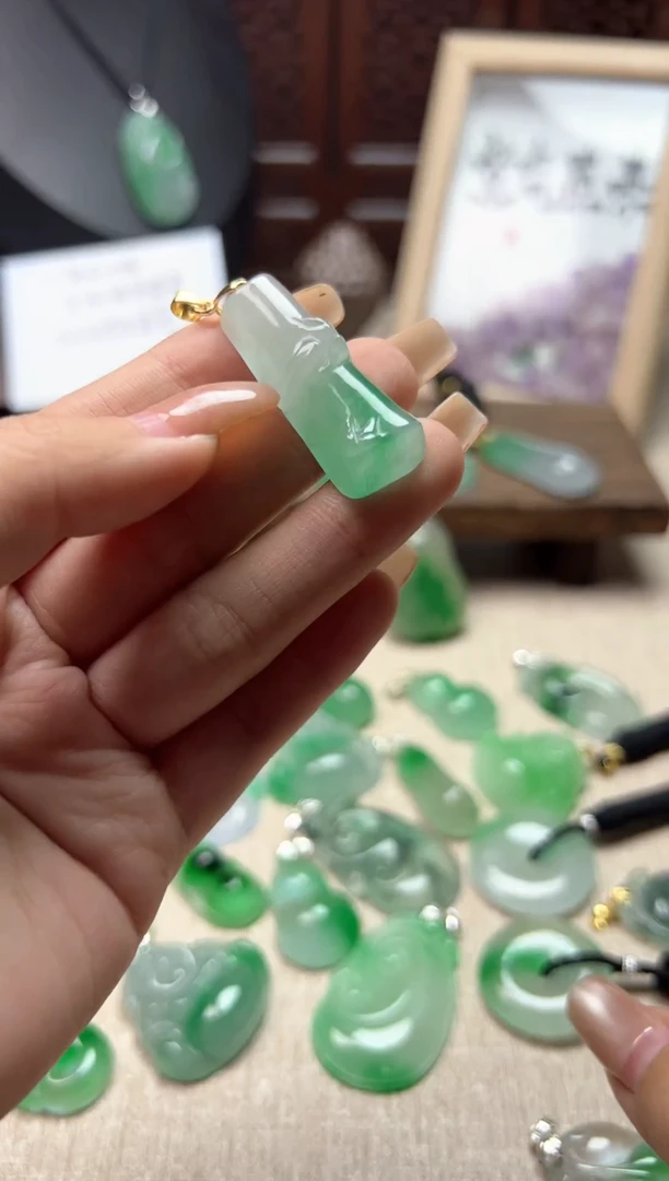 颈饰未镶嵌翡翠所见即所得，一图一物