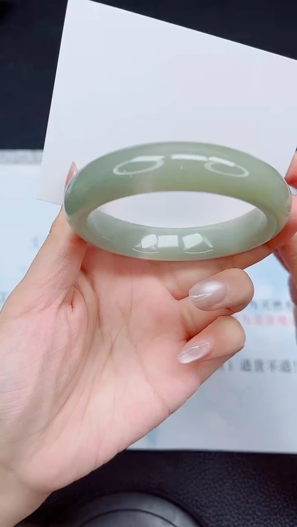 未镶嵌手镯石英质玉148-56